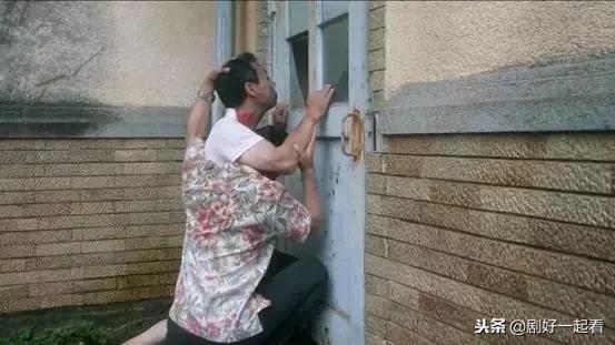 拍丧尸电影演员被吓到,拍丧尸片演员被吓