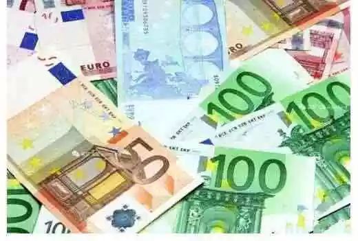 各国入境携带物品规定,中国出入境现金携带限制一览表