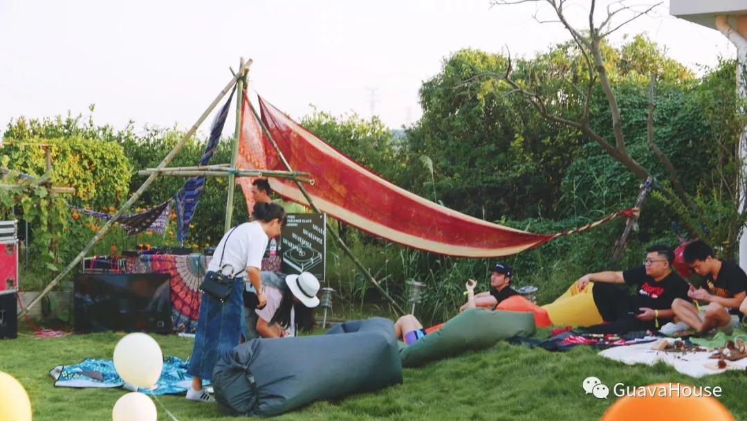 探店民宿普通房间,野风艺栈轰趴主题民宿