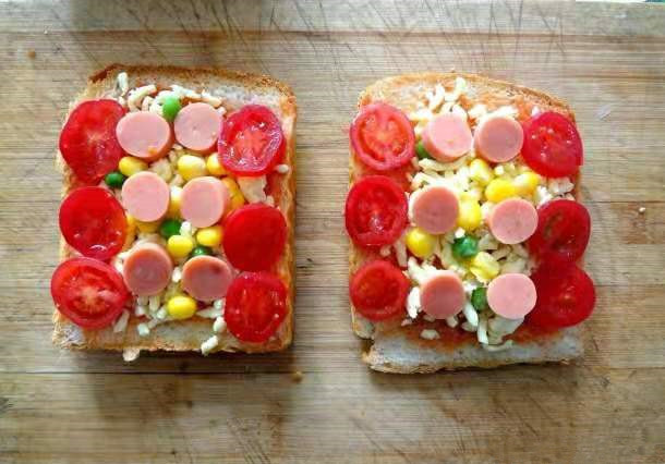 10分钟懒人披萨早餐,快手吐司披萨做法