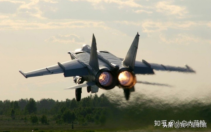 大力出奇迹的设计理念？不得在地面开启雷达，否则50米内没有活人