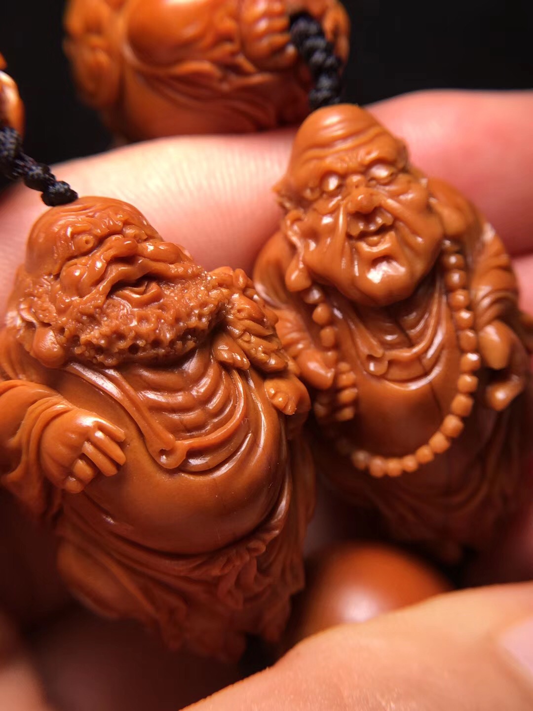 橄榄核十八罗汉手串怎么穿好盘玩,猴头手串和橄榄核手串哪个好盘