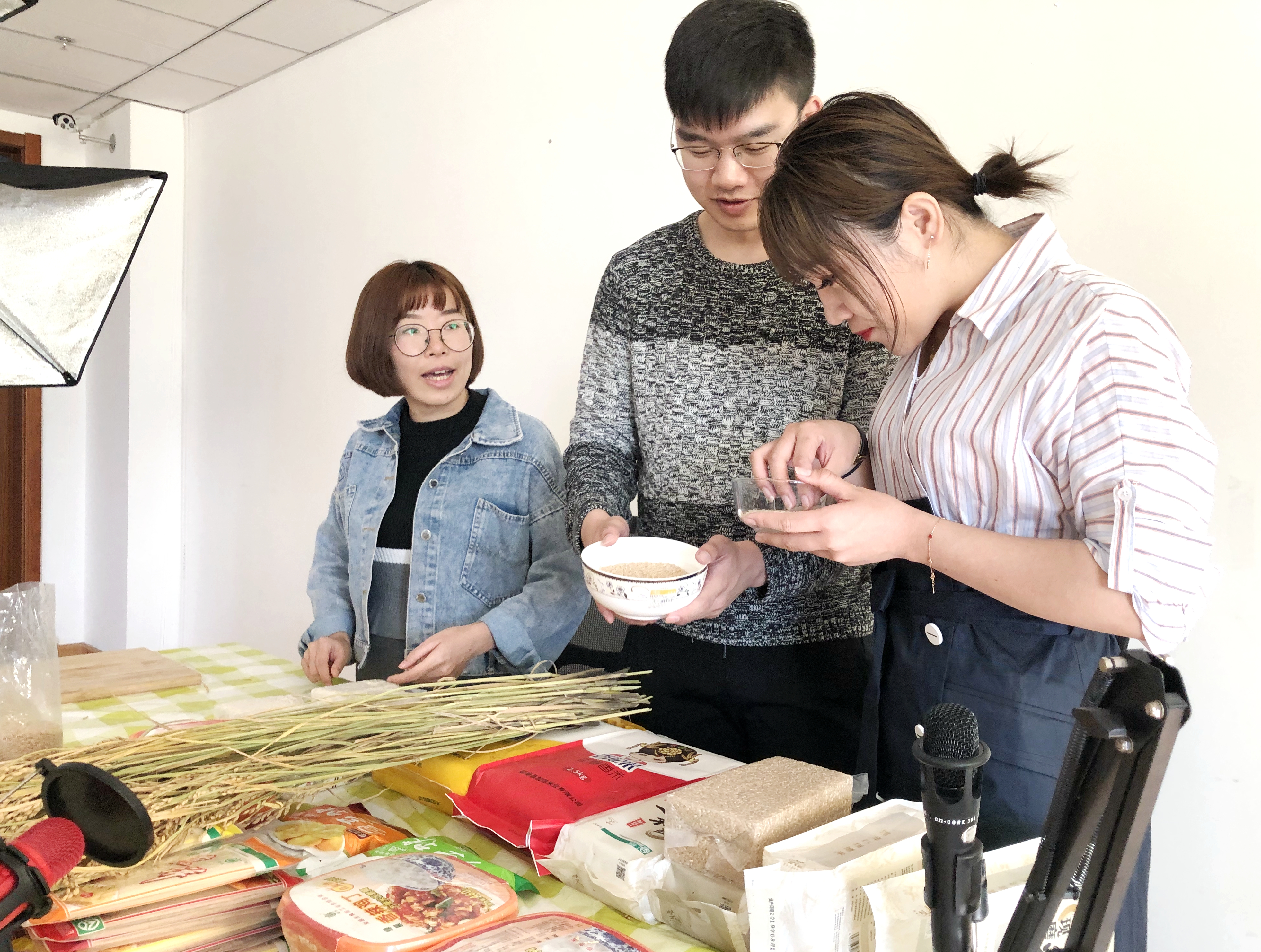 傅广洁:90后农家妹勾勒电商富农路