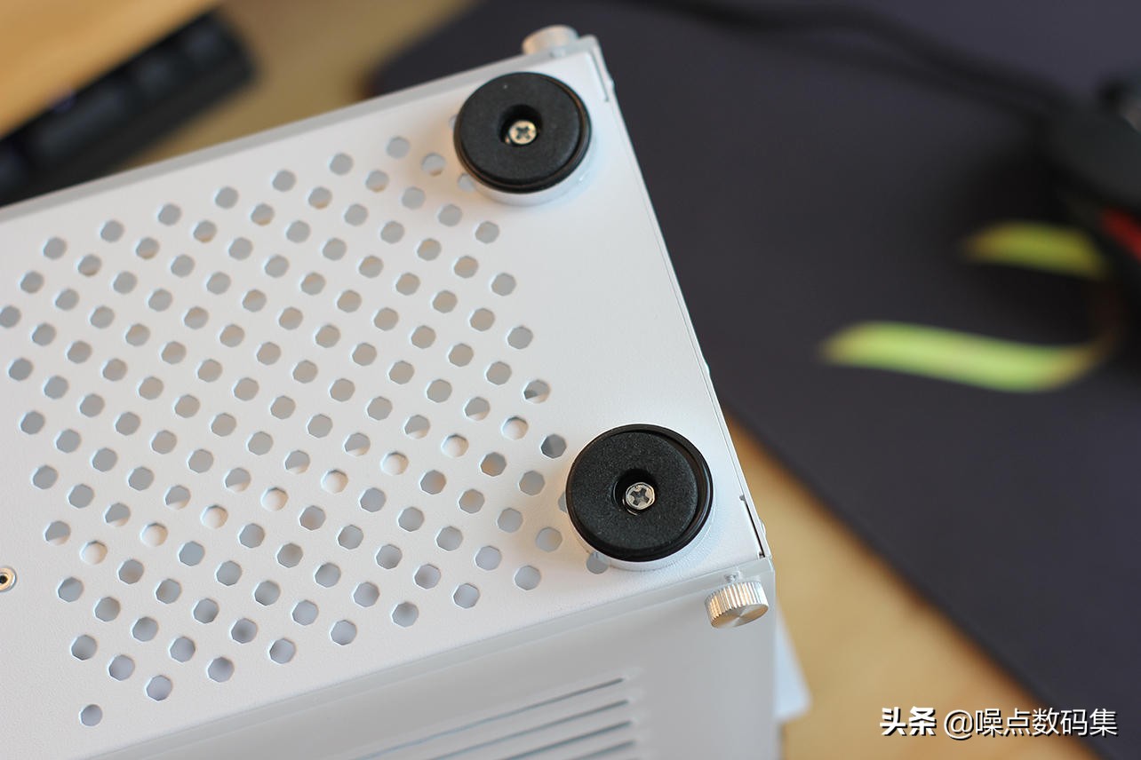 超频三蜂鸟i100pro散热改造,蜂鸟i100itx机箱测评