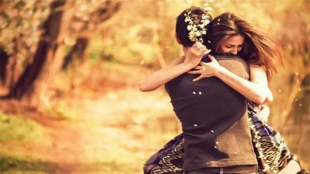 婚外情男人有点动心又怕情人纠缠,男生恋爱中梦到自己出轨