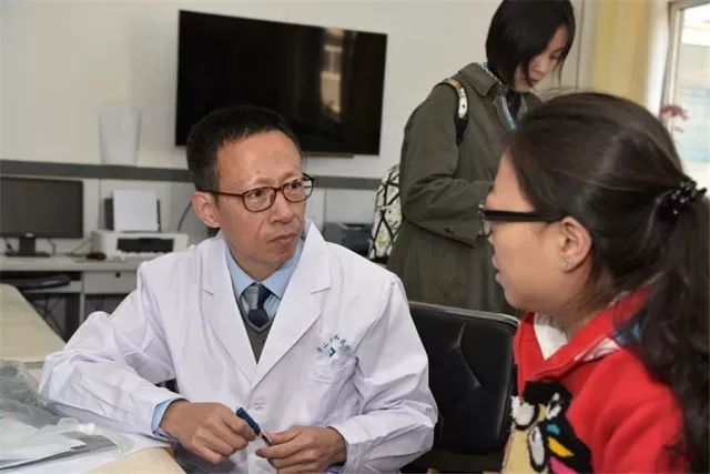 北京甲状腺专家网上问诊,北京甲状腺知名专家