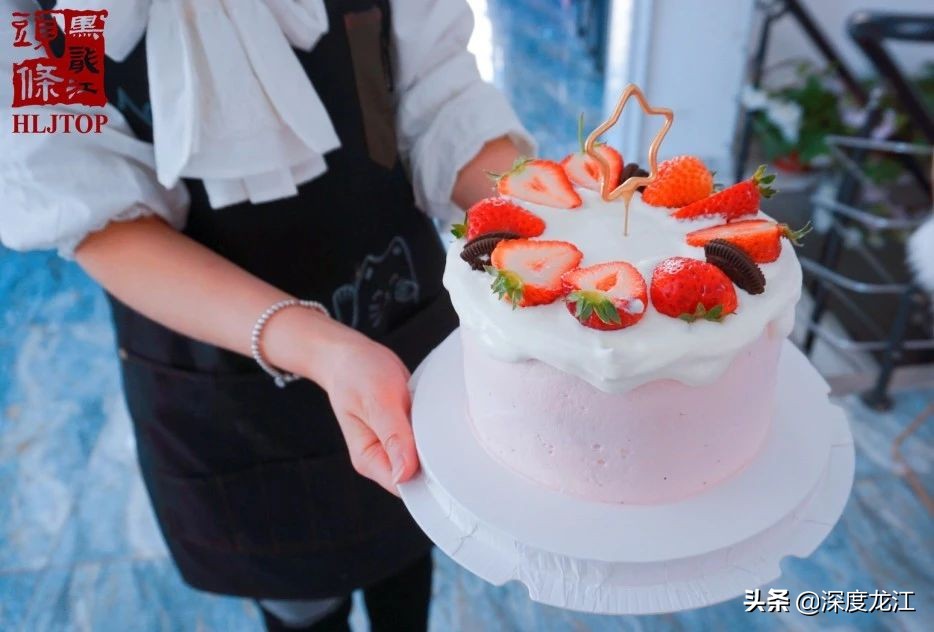 【冰城浮生记Day9】斜杠青年于浩洋：上得了讲台下得了柜台