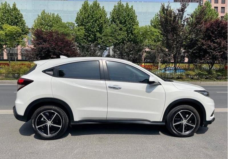 小型轿车大空间低油耗,缤智165t油耗12.1是怎么回事