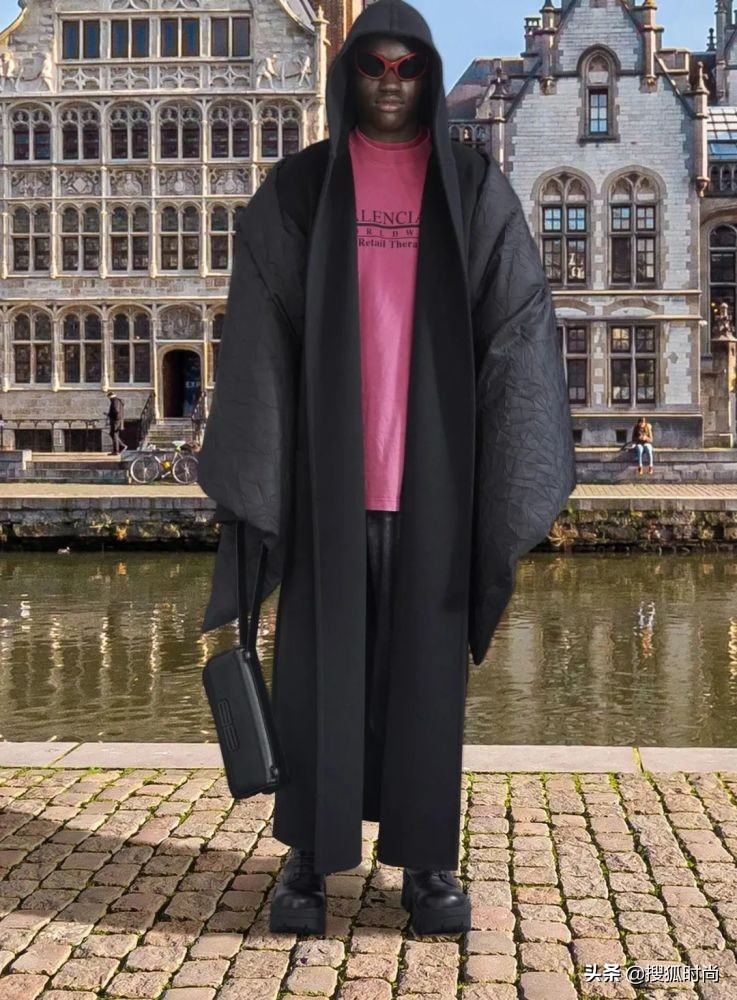 卡戴珊与侃爷大婚,卡戴珊为前夫侃爷庆生