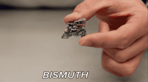 用磁铁吸铁水有什么反应,磁铁吸血液有什么用