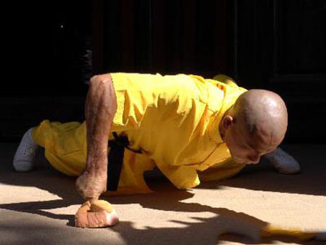 释理亮飞檐走壁轻功视频,释理亮轻功全部视频