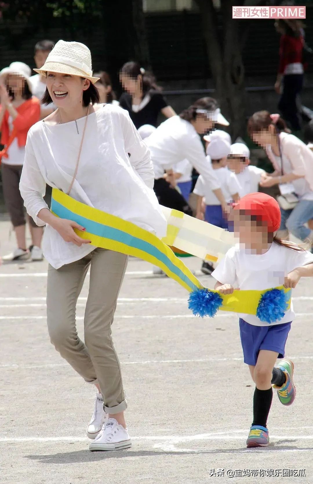 宫泽理惠写真曝光,宫泽理惠被拍穿宽松裙装上街