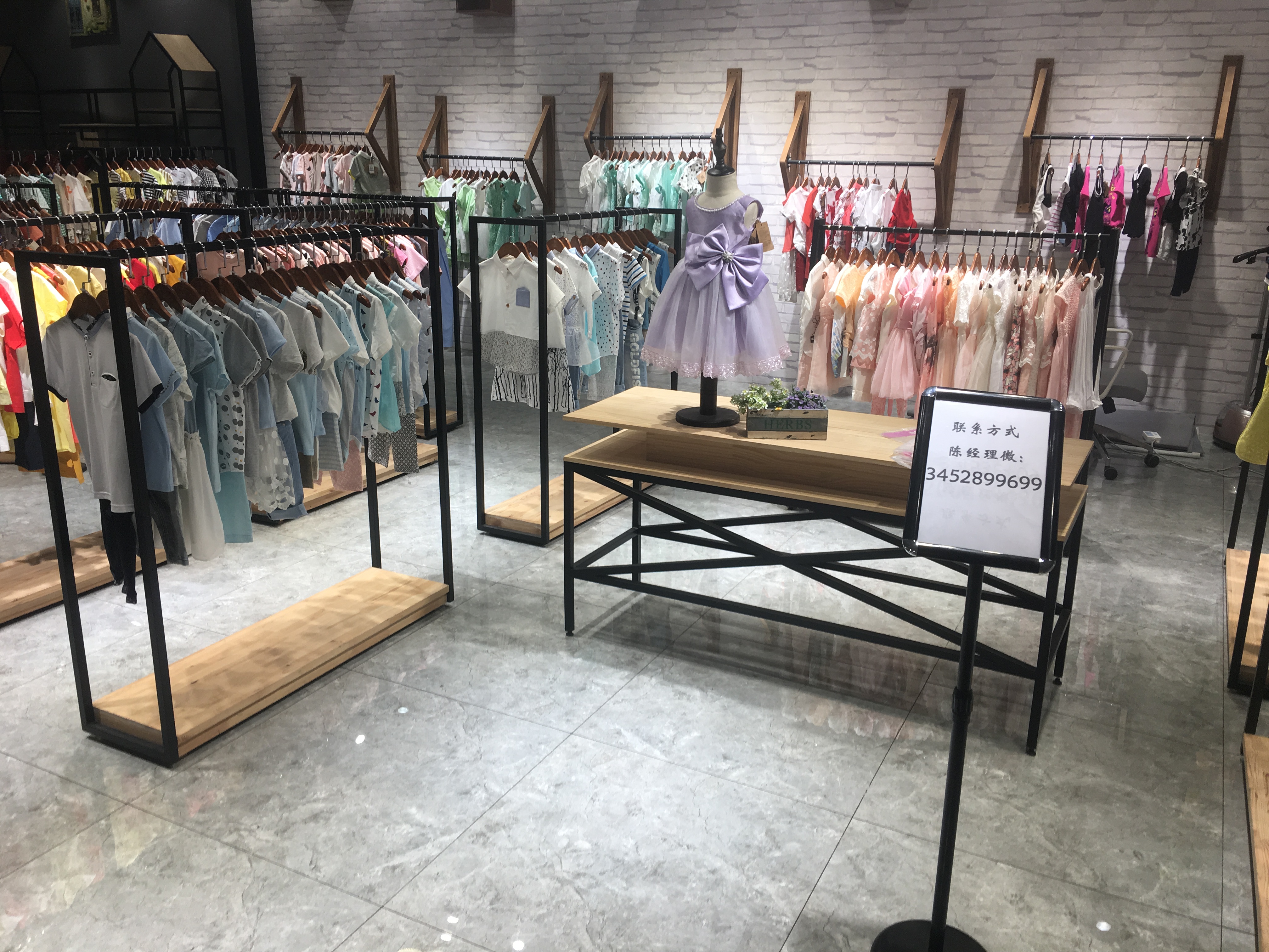 今年春节童装的服装店要备货吗,品牌童装折扣货源供应商有哪些