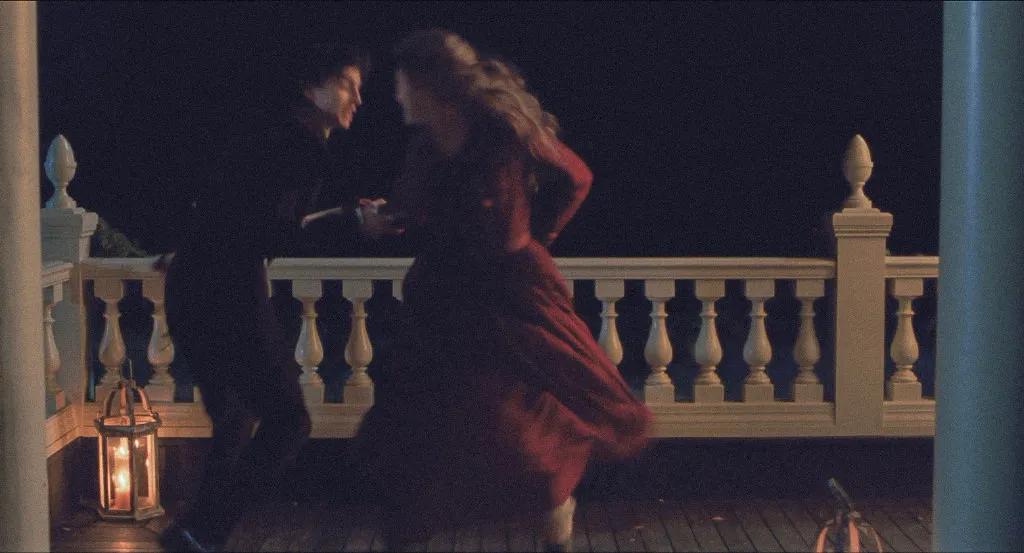 杨幂常常刮痧，腿细的人，活的也通透——肝经