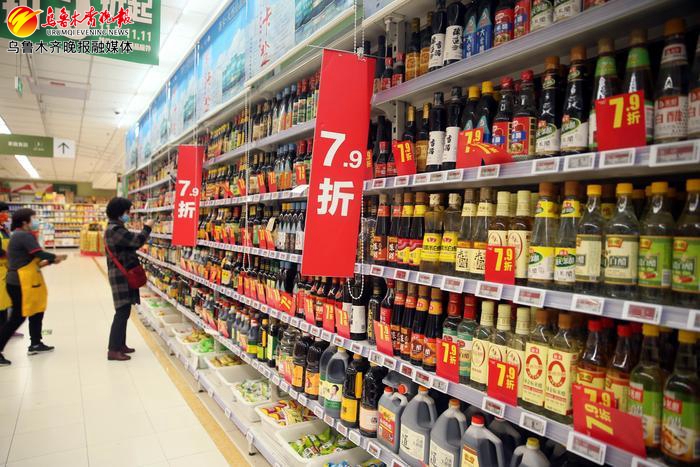 记者逛市场最新视频,记者走市场