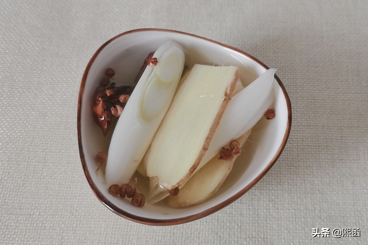 包茴香馅饺子的馅怎么调窍门,用茴香包饺子如何调馅