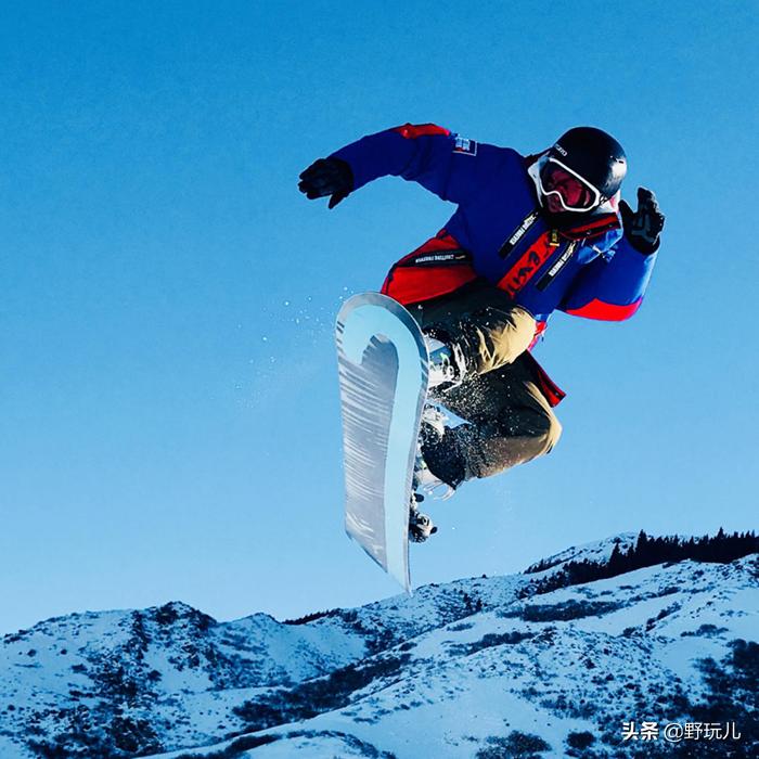 运动服饰新潮流,谁说运动上衣穿不出高定感