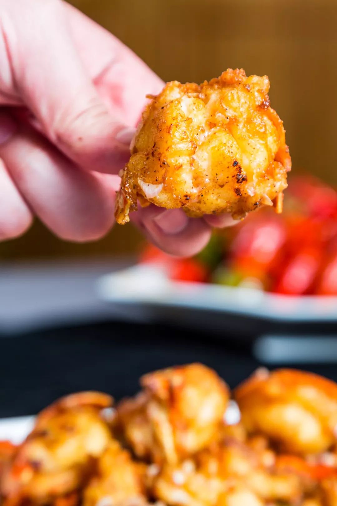 这样吃龙虾简直就是一场味觉盛宴,吃超大龙虾超过瘾