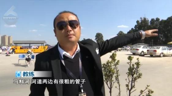 “下水道光身男”后续！被困窨井数日伸手指求救前因后果被警察查清了