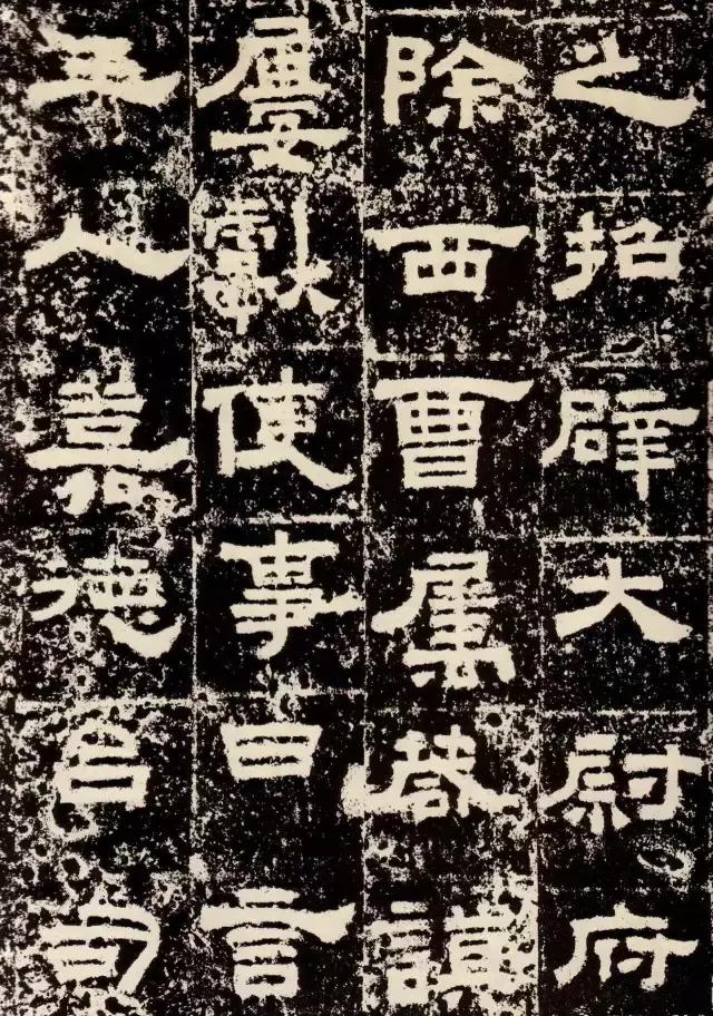 汉隶礼器碑独特的方笔技法,汉隶碑的正确笔法