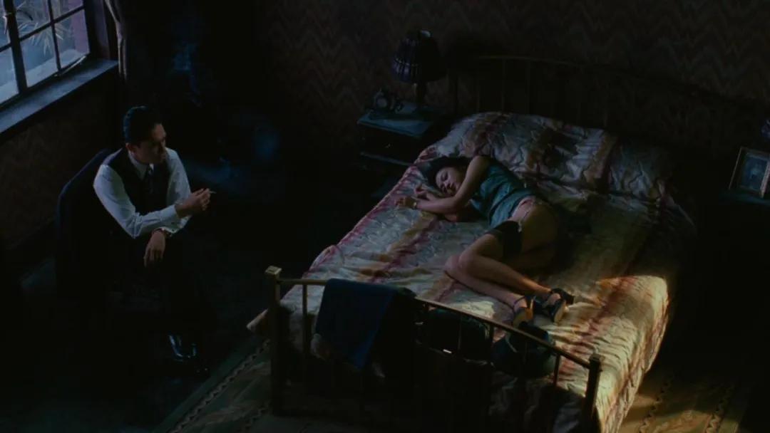 刘嘉玲低马尾,刘嘉玲扭胯