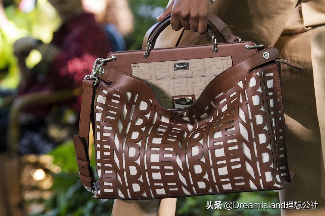 2022新款时尚真皮包fendi,fendi包2024