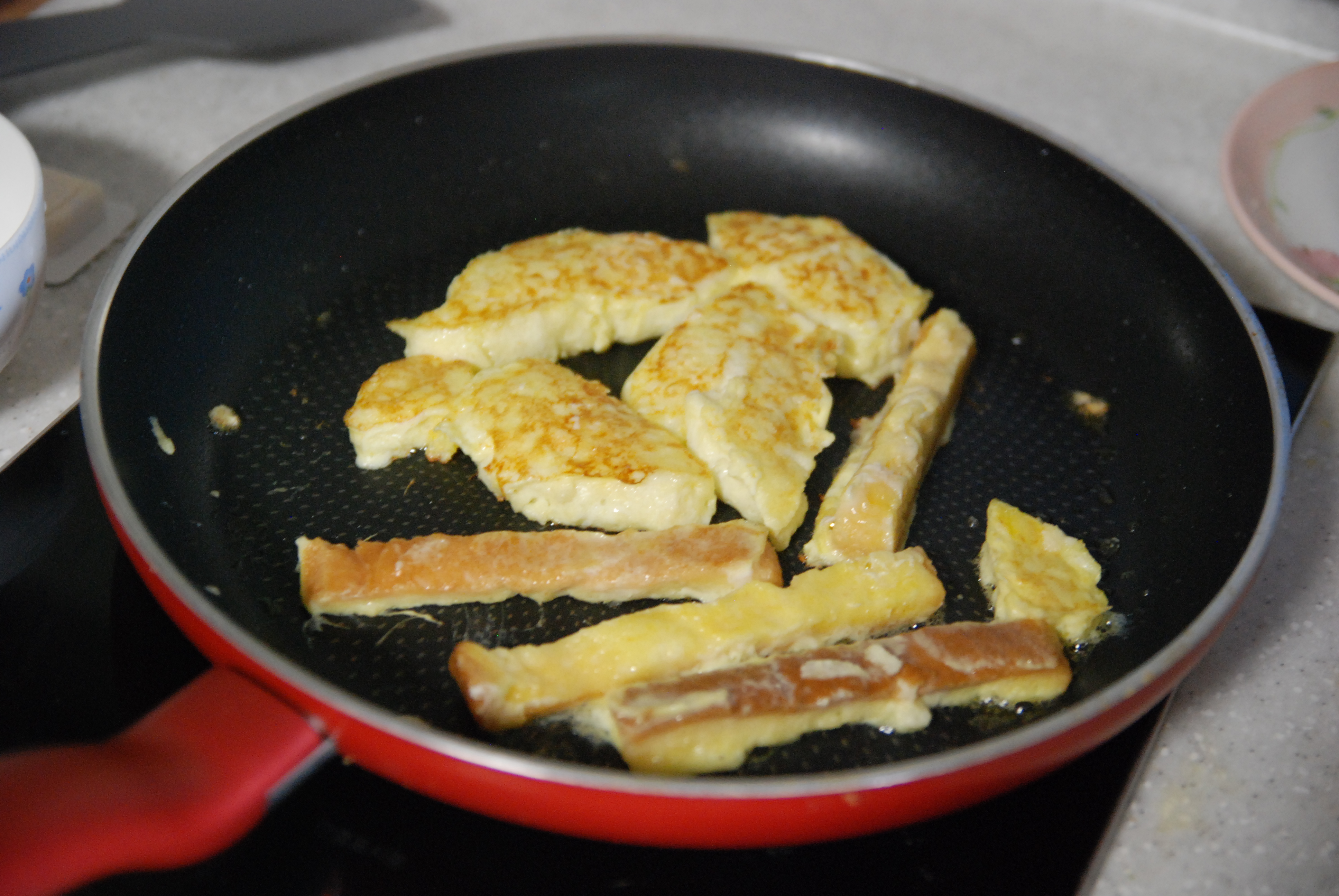 韩国紫菜包饭年糕,韩国美食一条街紫菜饭