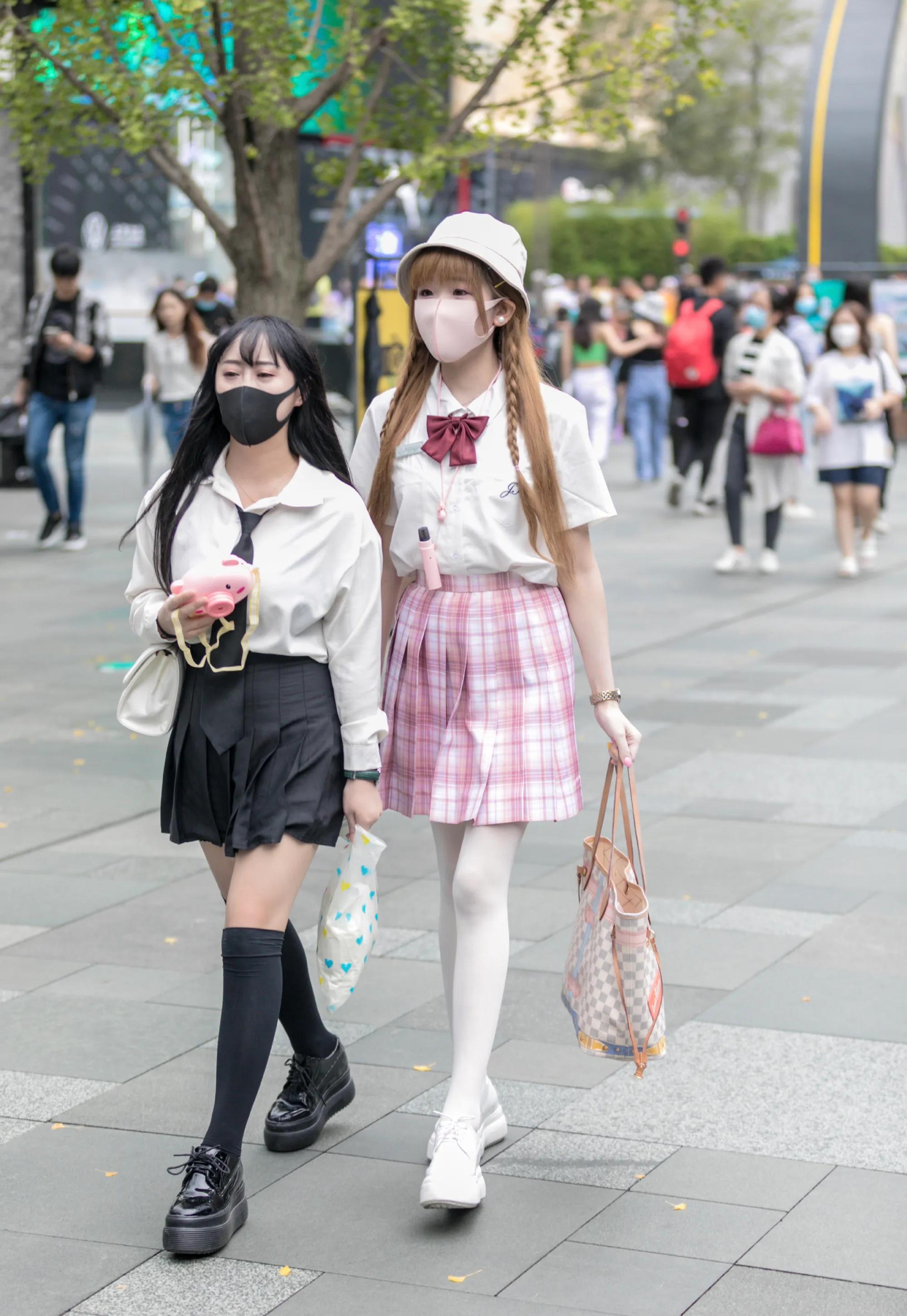 包包推荐百搭街拍包包,街拍穿搭时尚潮流包包