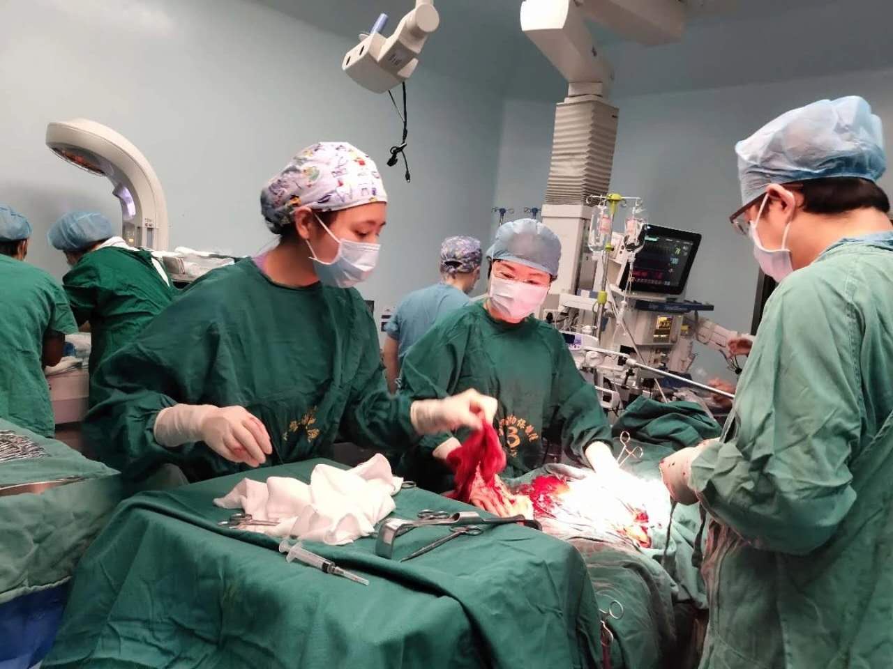 大年三十急诊室的故事,大年初一的故事完整版视频