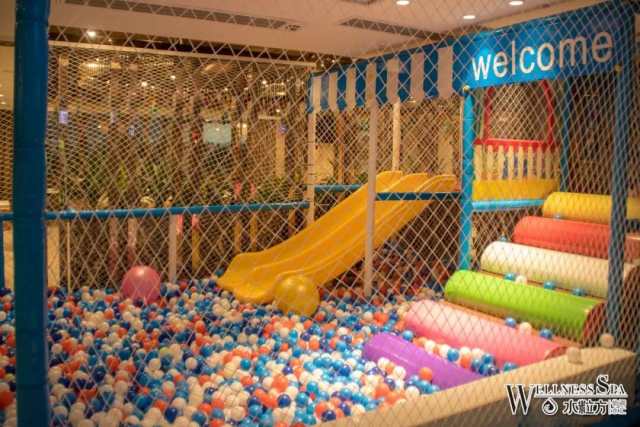 东莞西湖乐园恒温游泳馆,东莞水立方游玩