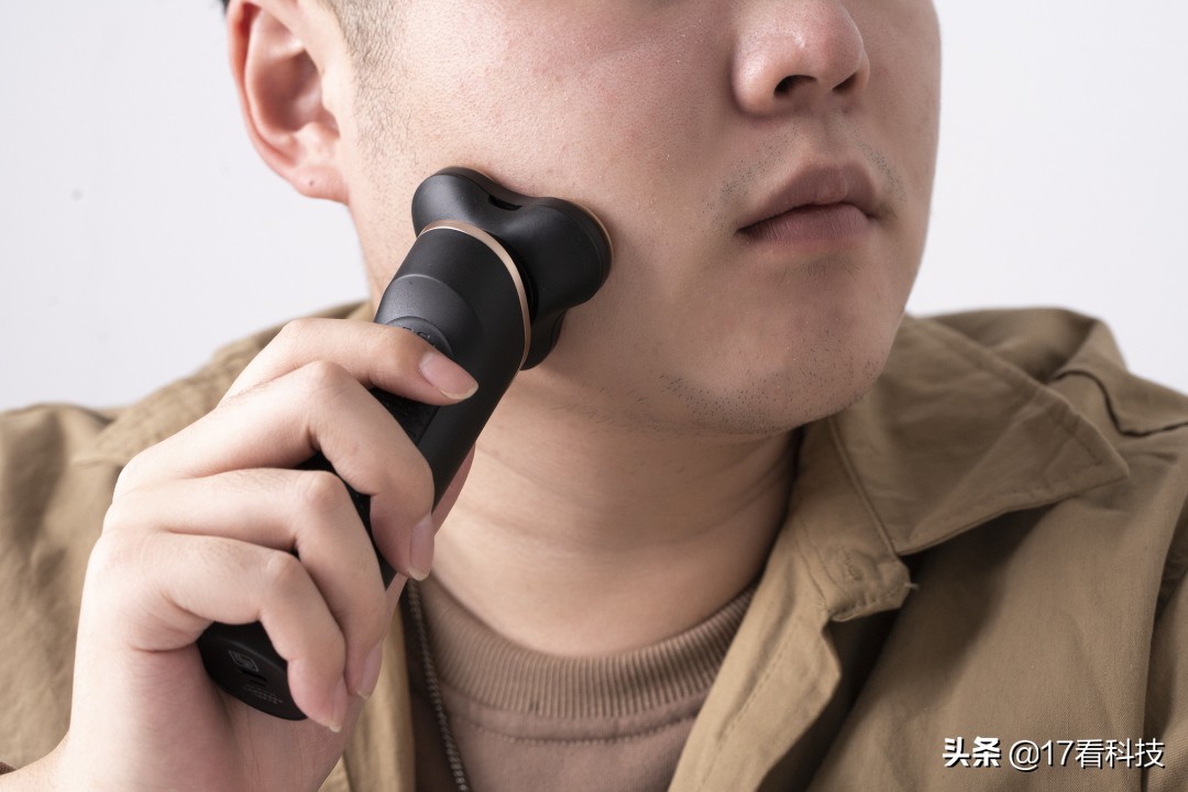 灵活度超飞利浦刀!小米有品双层刀片，全方位悬挂浮动能加速档位