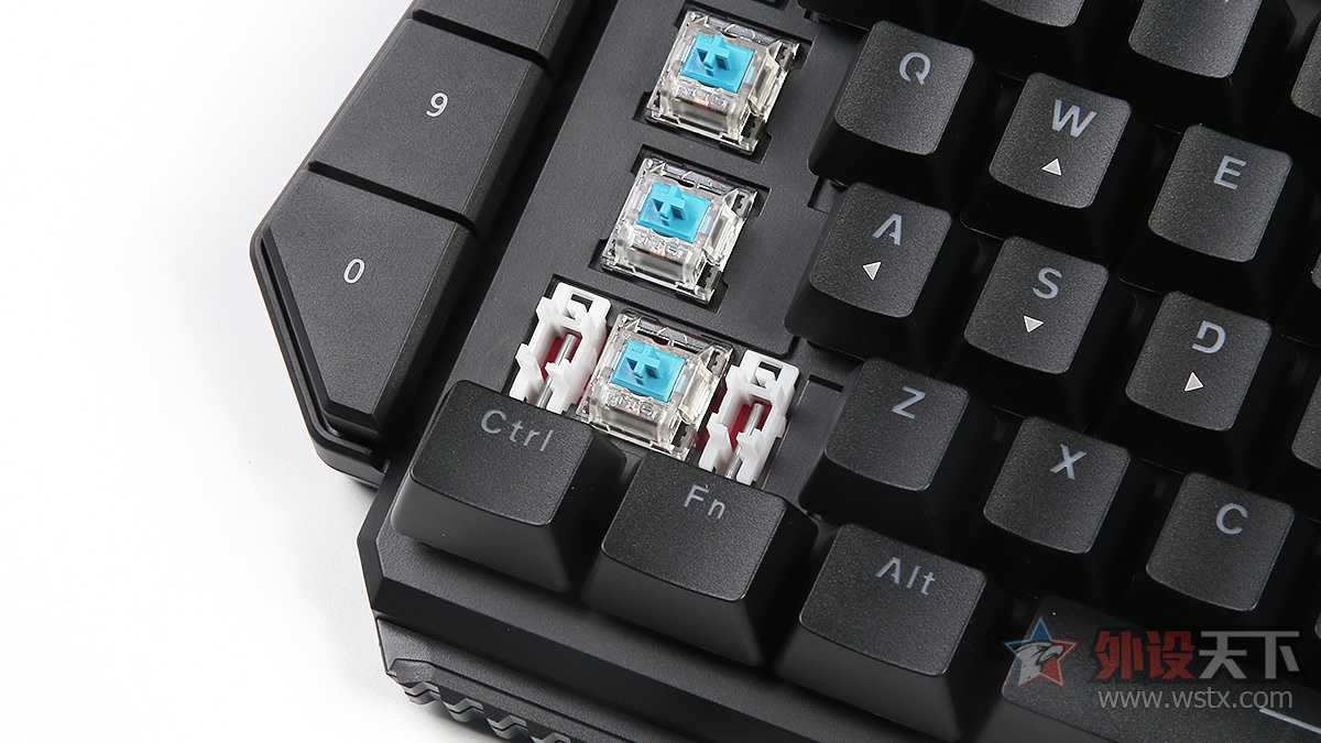 手游吃鸡在电脑上玩的详细操作,手游吃鸡可以在电脑上玩吗