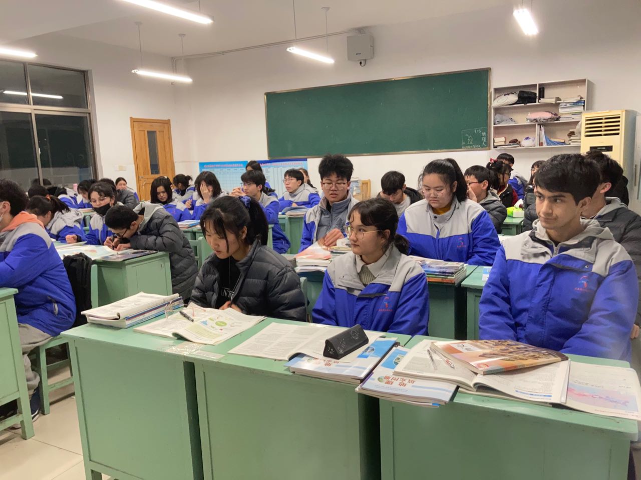 No.191 ,02-25首场春雨劲头齐体育课赏TED