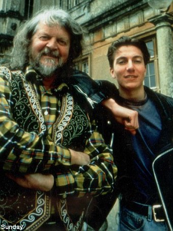 非洲巨富私生女嫁英国帅侯爵,却被婆婆嫌糟蹋400年血脉?