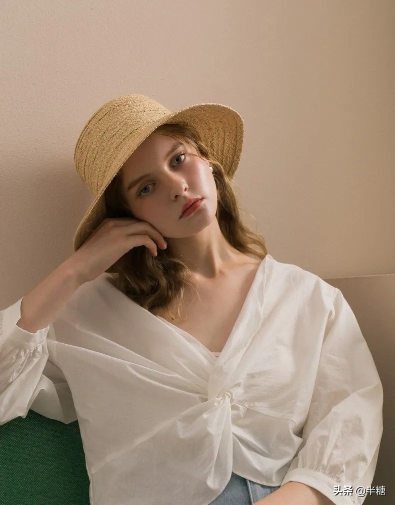 韩剧女主的穿搭连衣裙,韩剧女主穿条纹衬衫