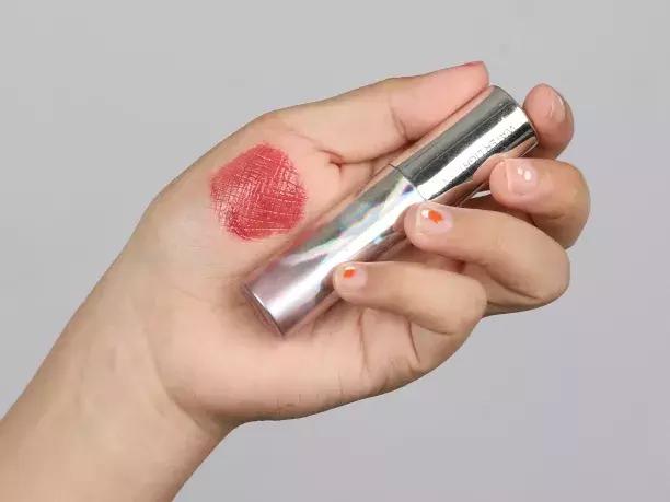 看着廉价的口红颜色,什么口红颜色不明显还好看