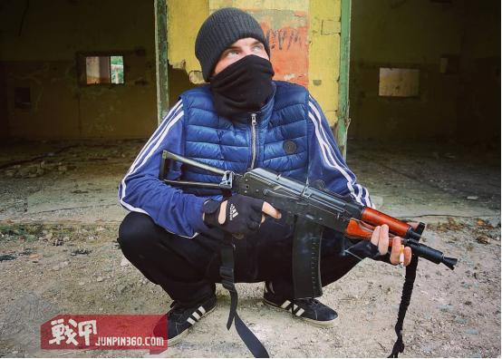 俄罗斯街头年轻人阿迪达斯,俄罗斯三叶草青年