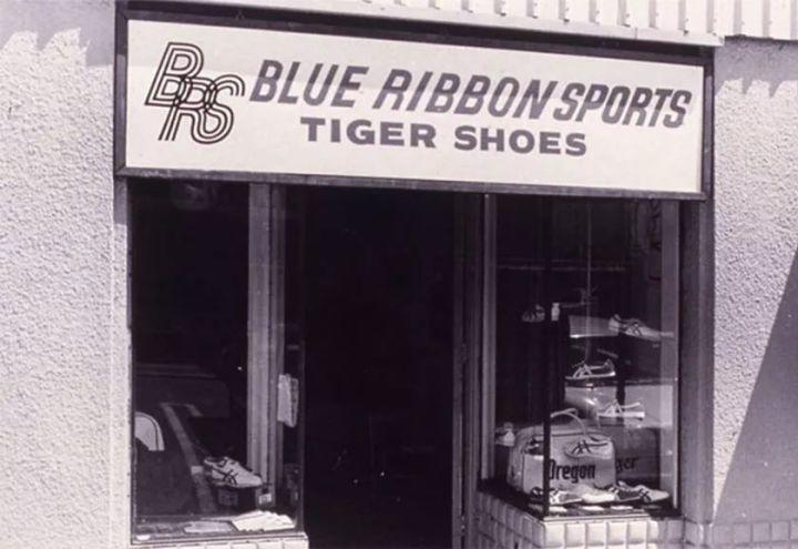 耐克正版山寨版对比,正版耐克和山寨耐克