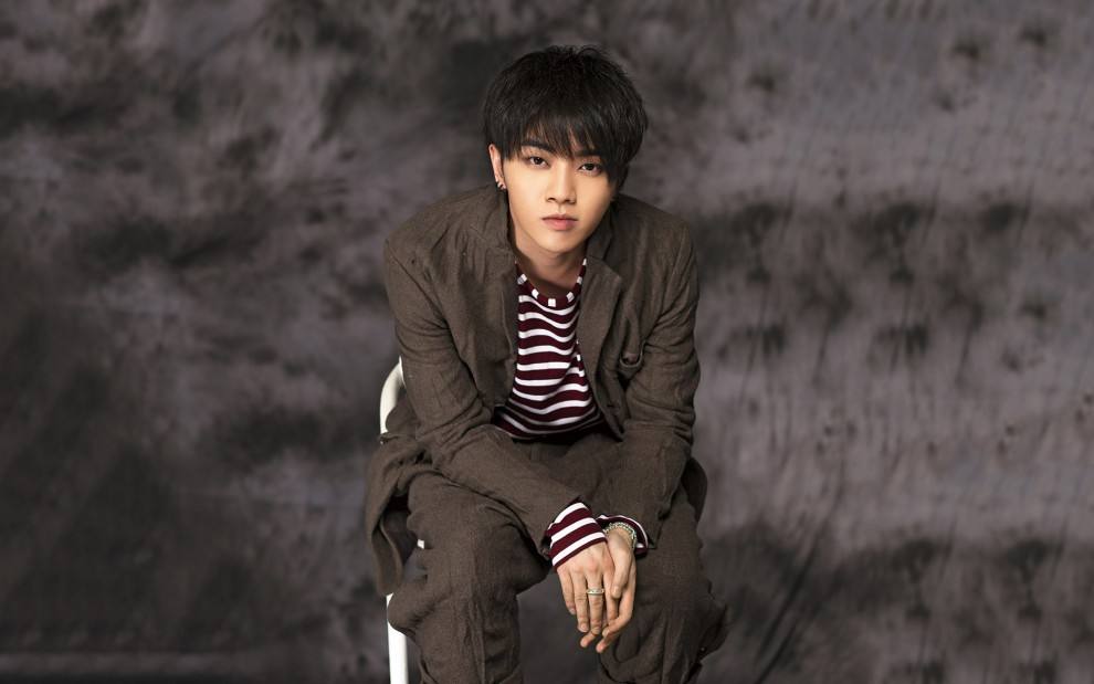 斗牛寒鸦少年华晨宇,亚洲新歌榜华晨宇