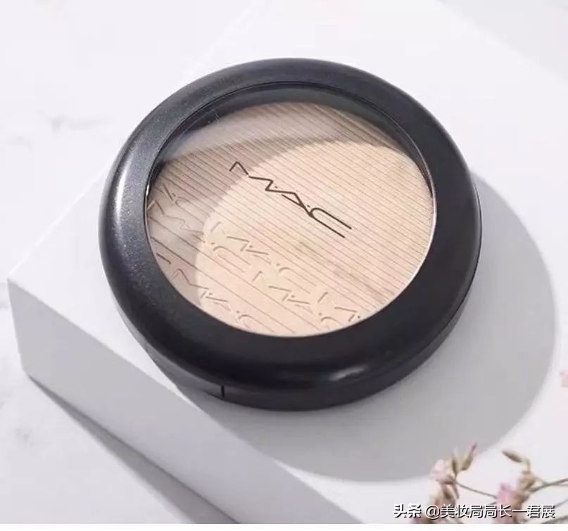 氛围感女生神器,氛围感美女配饰