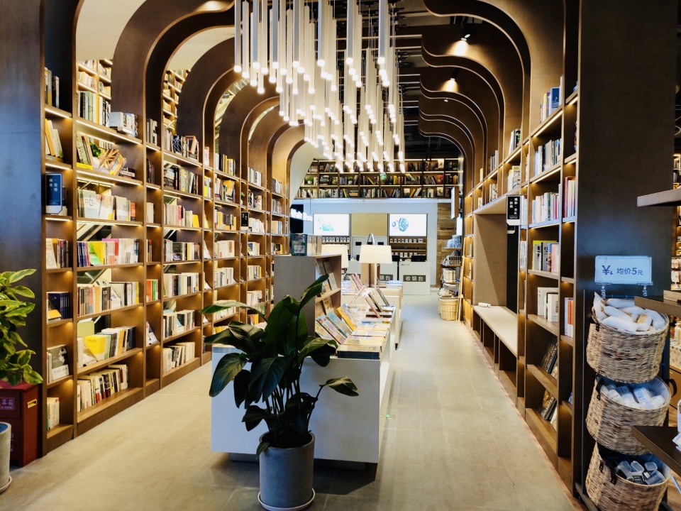 鎺㈢储闆跺敭琛屼笟,鎺㈢储闆跺敭涓氳浆鍨嬫柊閬撹矾