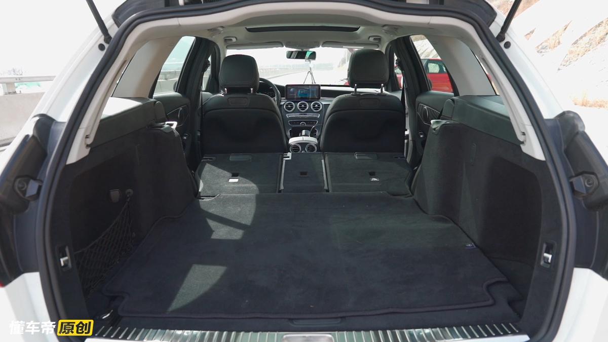 测评奔驰c旅行版,奔驰c级旅行车和奥迪a4旅行车