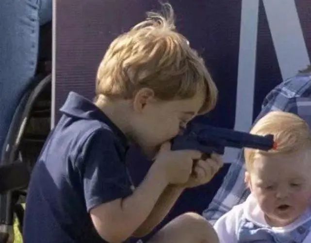 什么玩具对小孩子大脑发育好,孩子越玩越聪明的3种玩具