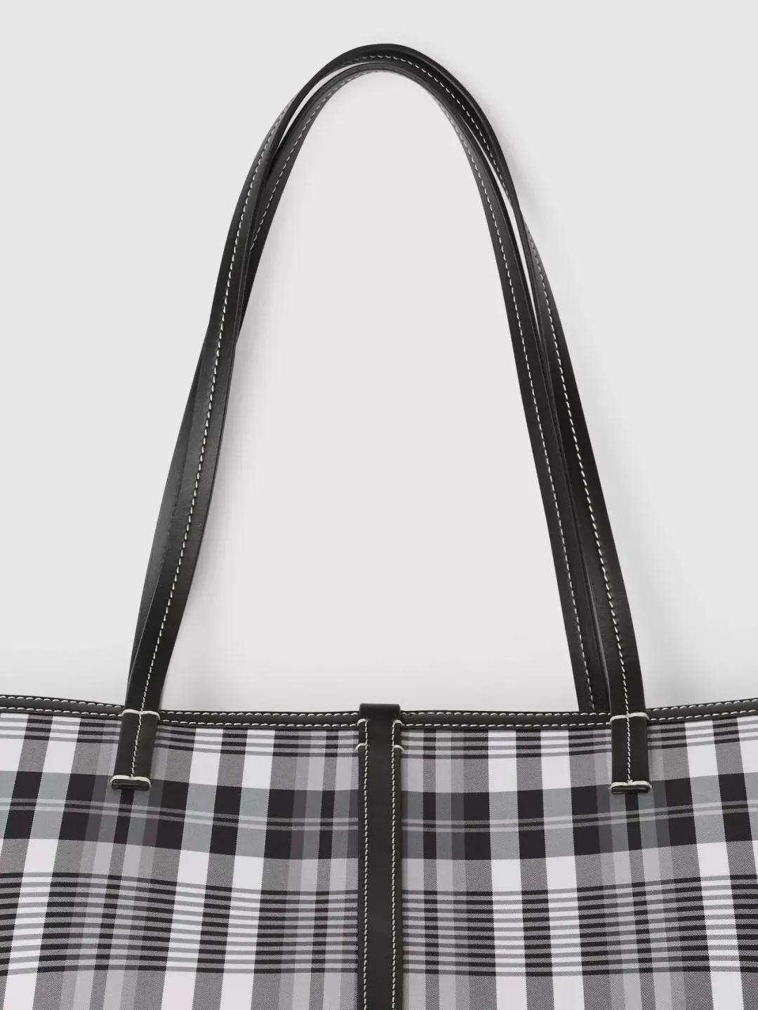 burberry兔年新款,burberry2019早春款