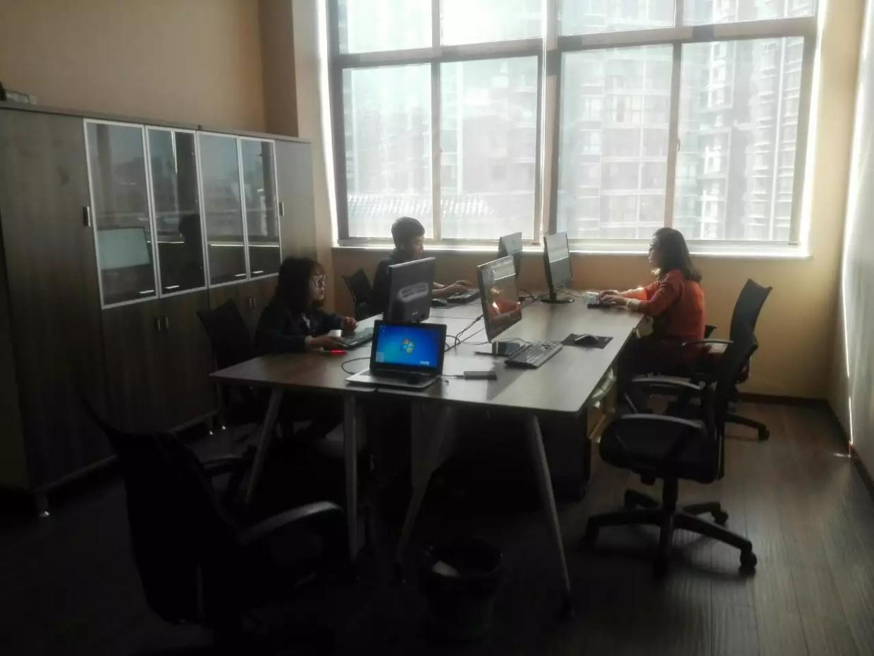 从草根创业者到ceo励志人生,90后草根逆袭ceo