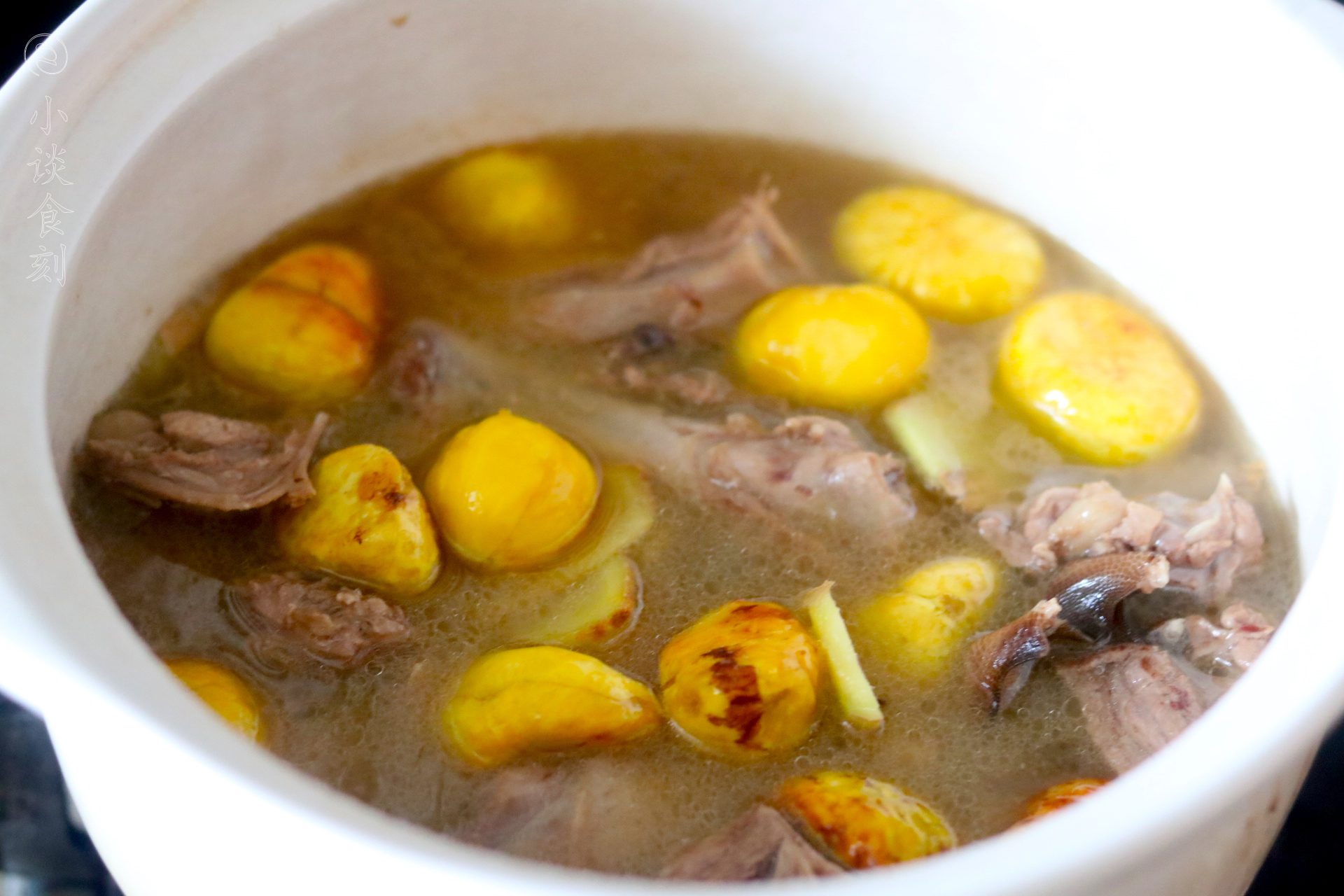 焖鸭子放醋,焖鸭肉要不要焯水