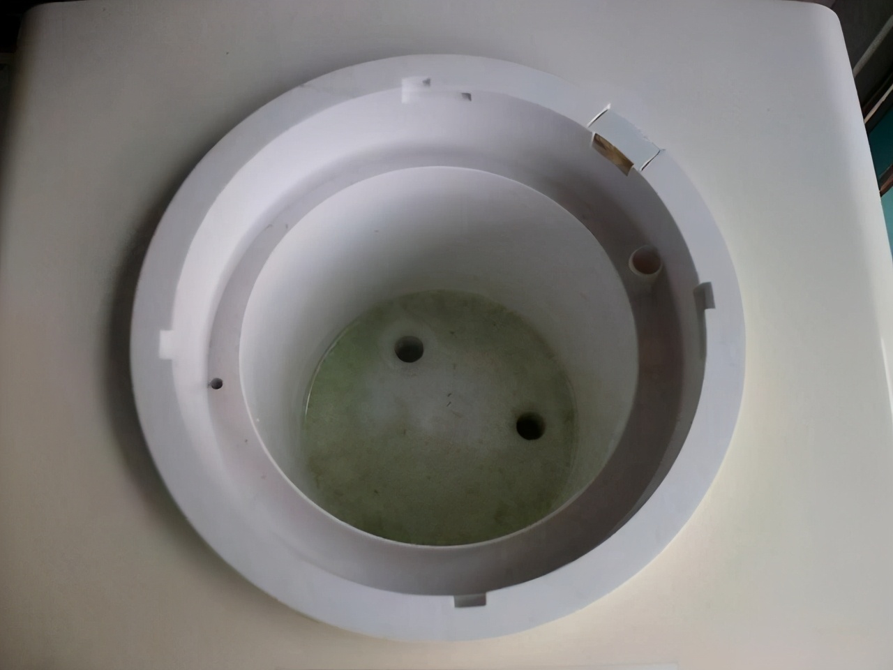 饮水机的清洗与消毒方法,你每天在用的饮水机原来这么脏