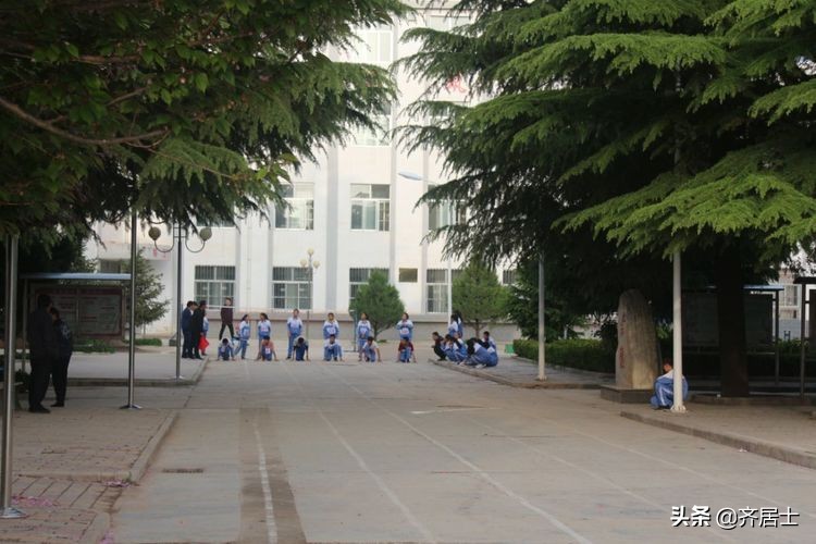 杩愬姩鍋ュ効鏄捐韩鎵嬫椂浠i獎瀛愮珵椋庢祦,杩愬姩鍋ュ効璧涘嚭椋庨噰璧涘嚭鎷兼悘