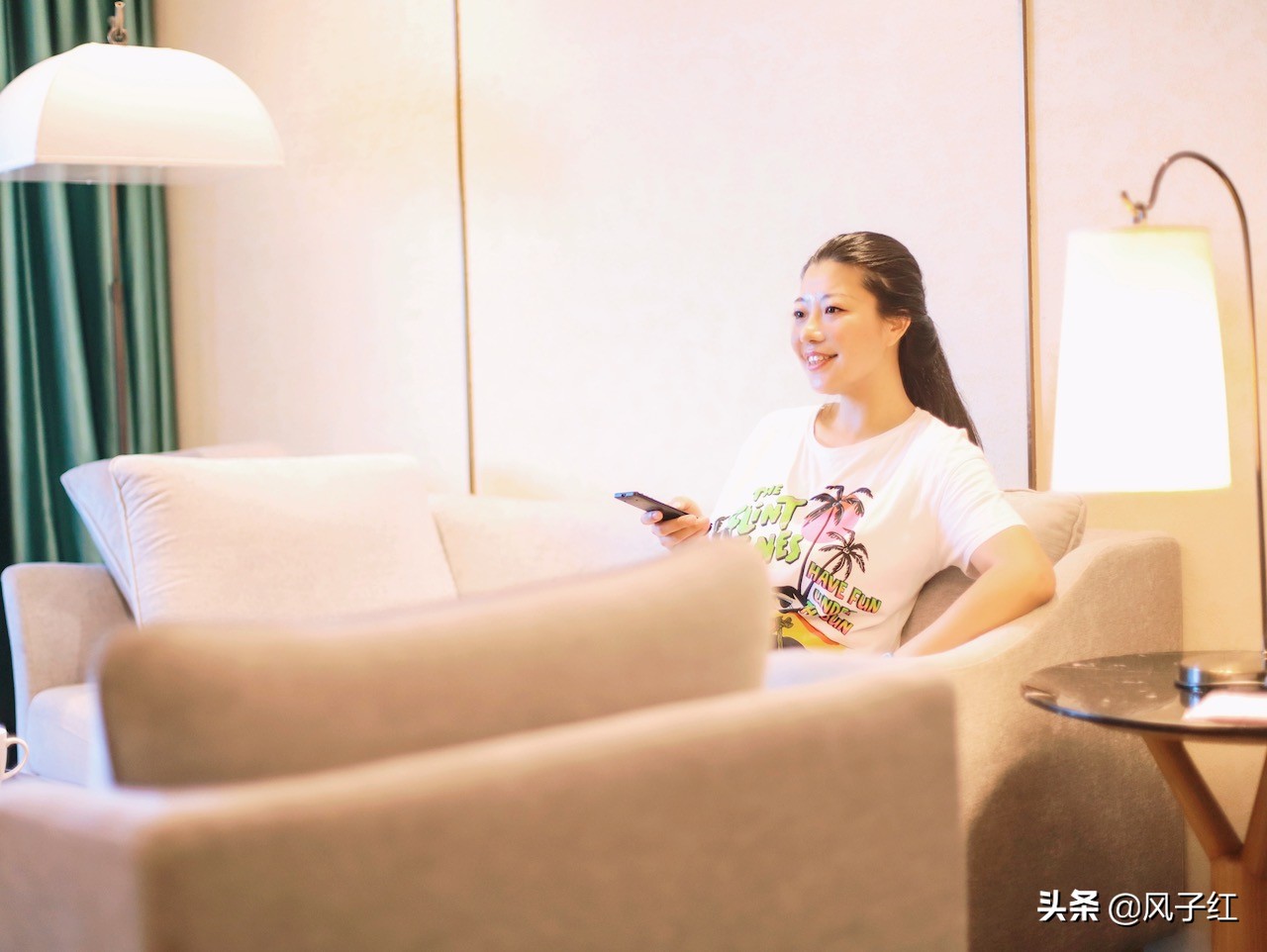 三亚旅游住酒店还是民宿好,三亚市旅游住宿民宿