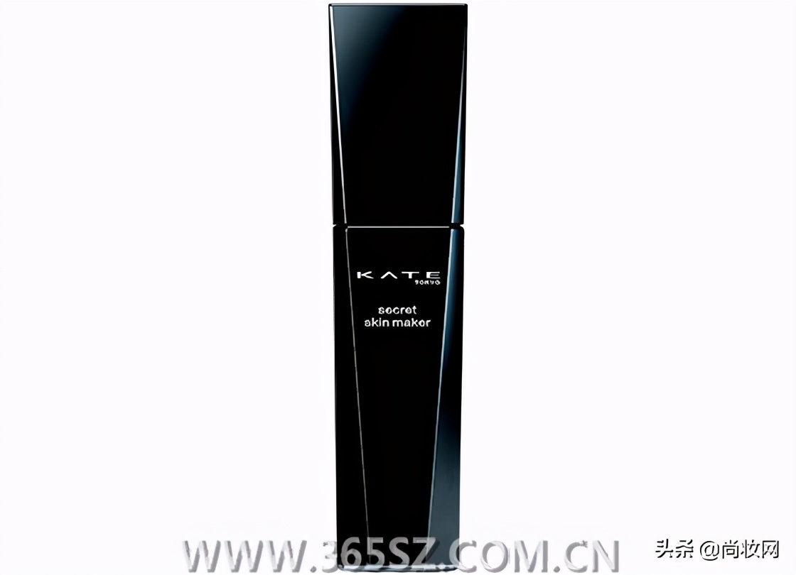 底妆卡粉的正确化妆方法,底妆卡粉脱妆正确方法